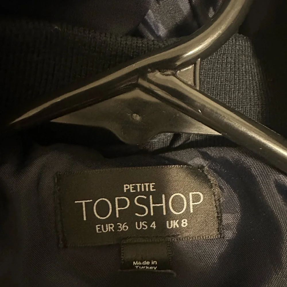 Puffer jacket - Picture 3 of 3